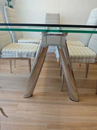 Mesa Comedor Cristal Extensible + 4 Sillas