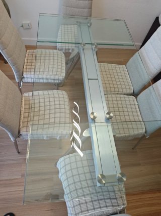 Mesa Comedor Cristal Extensible + 4 Sillas