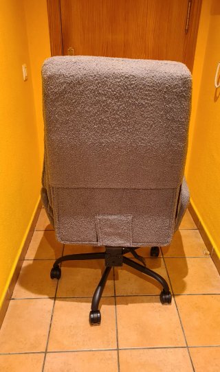 Sillón con reposapiés