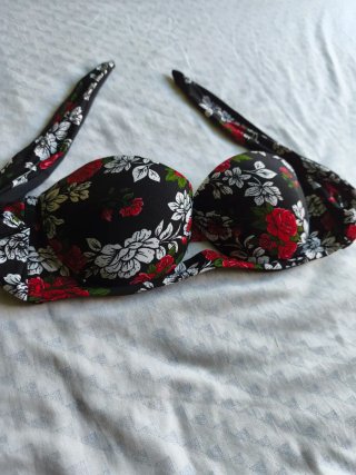 Tezenis Top bandeau Sujetador Bikini floral negro