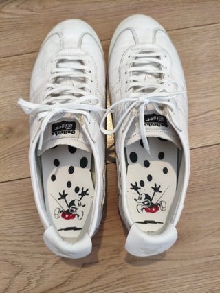 Zapatillas Blancas con Diseño de Mickey