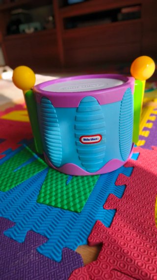 Tambor infantil Little Tikes