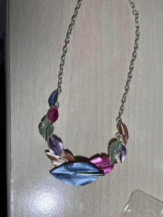 Collar y pendientes hoja multicolor