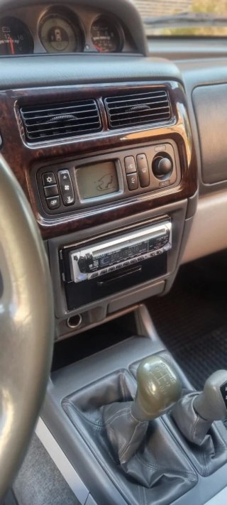 Mitsubishi Montero 2003