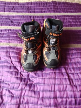 Botas de montaña niño Talla 34