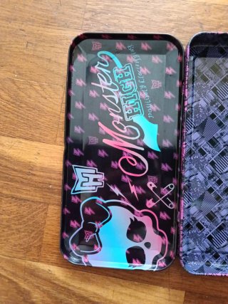Estuche metálico Monster High