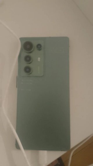 Telefono 5G con 4 fotocamere