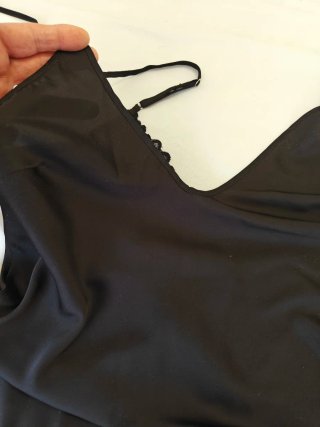 Camisón lencero satén negro encaje