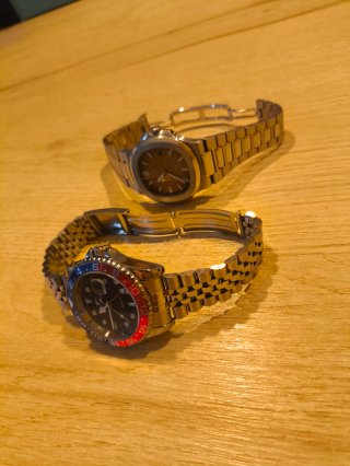 Reloj GMT sin uso