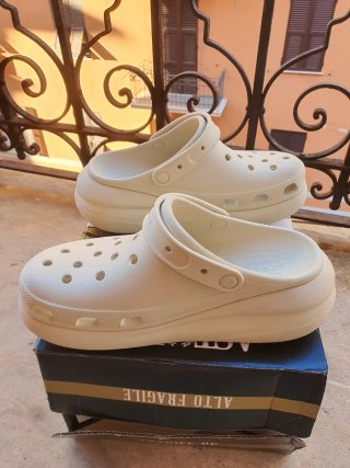 Crocs clog classic crush m9 w11 42 43 como nuevas