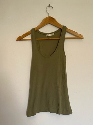 Camiseta talla S Pull&Bear sin Mangas Verde