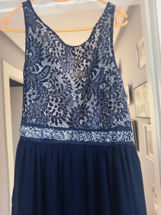 Vestido fiesta azul marino encaje