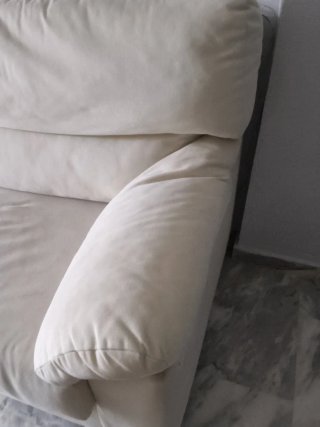 Sofá de tela beige 2 plazas