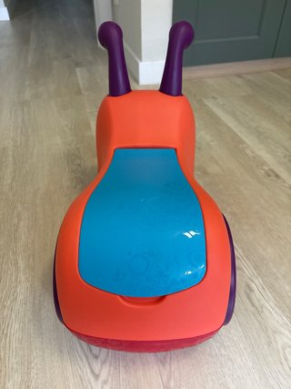Correpasillos infantil naranja y azul