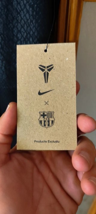 Camiseta F.C Barcelona Negra y Morada