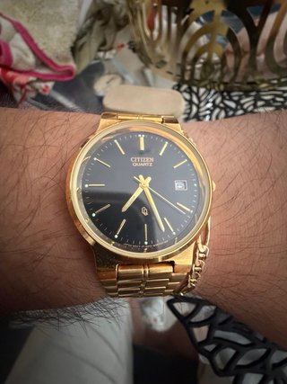 Reloj Citizen Quartz Dorado Hombre