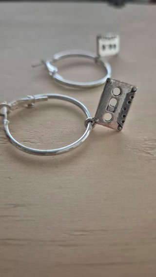 Pendientes aro plata con charm cassette