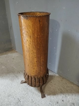 Paragüero antiguo cobre forjado