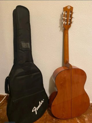 Guitarra Clásica Fender ESC105