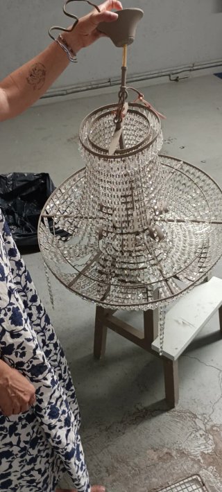 Lámpara de araña de cristal de roca y metal