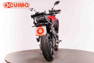 YAMAHA TRACER 7