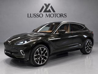 Aston Martin DBX 2021