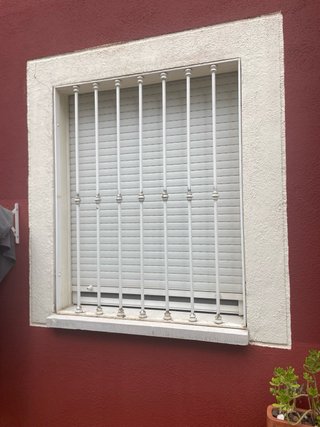 Rejas de seguridad para ventanas y puertas.