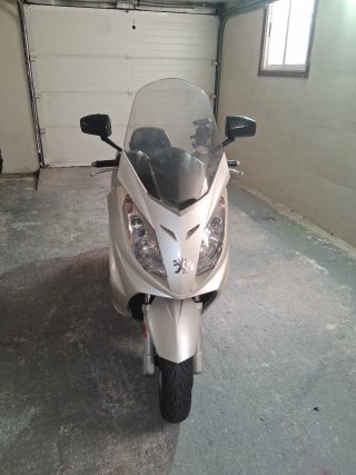 Peugeot Satelis 125 4V Maxi Scooter
