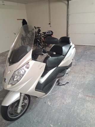 Peugeot Satelis 125 4V Maxi Scooter