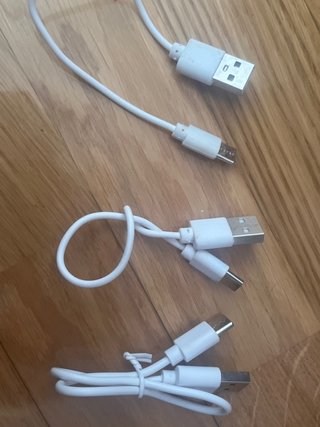 3 Cargadores USB Blancos