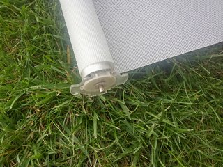 Estor para ventana con estampado de plantas