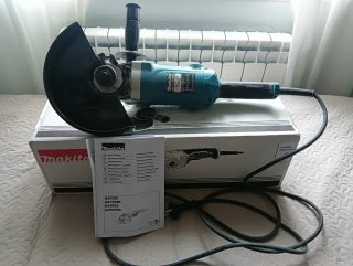Radial Makita GA9050 230mm