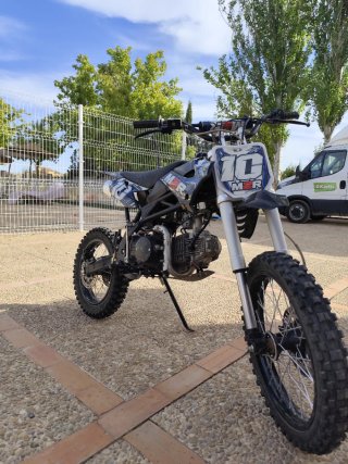 Pit Bike 125cc Motocross Negra y Azul
