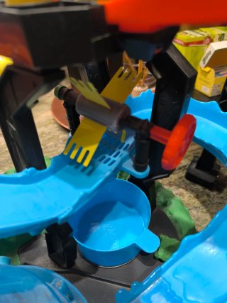 Hot Wheels Cocodrilo Destructor Pista Lavaggio