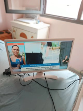 Mini TV LG Blanca