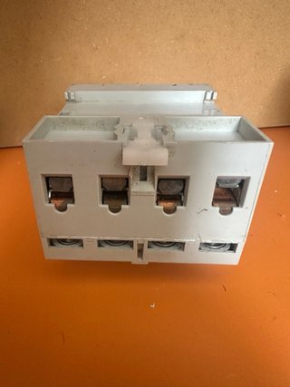 Magnetotérmico 100A 30mA
