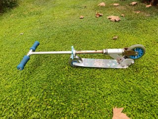 Patinete infantil plegable azul