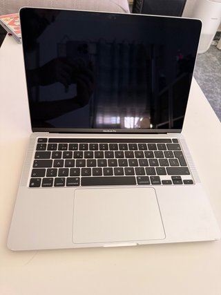 MacBook Pro 13" M1 2020 - 8 GB RAM / 256 GB SSD
