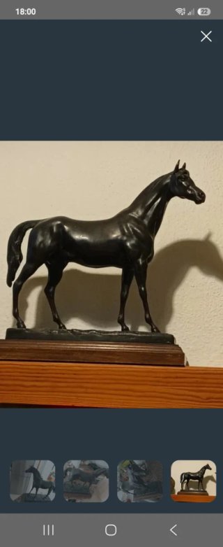 Figura caballo bronce, peana roble grande 12k