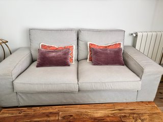 Sofá 2 plazas Ikea gris