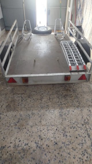 Remolque para motos.