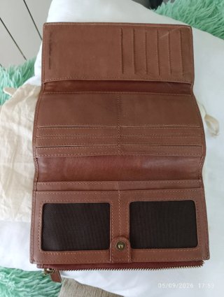 Billetera Biba Piel Marrón Tachuelas