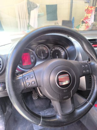 SEAT bniedorm  2008