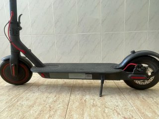 Xiaomi Mi Electric Scooter Pro