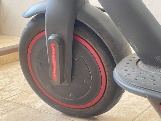Xiaomi Mi Electric Scooter Pro