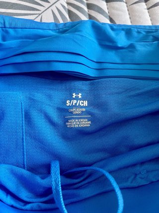 Pantalón corto Under Armour azul