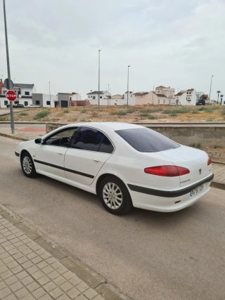 Peugeot 607 2004