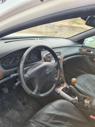 Peugeot 607 2004