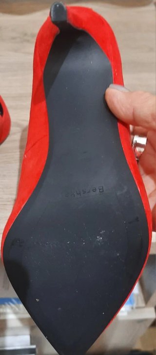 Zapatos de tacón Bershka rojos talla 36 con caja