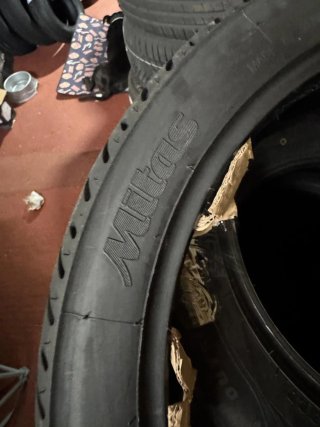 Mitas MC7 3.25-18 Neumático Moto